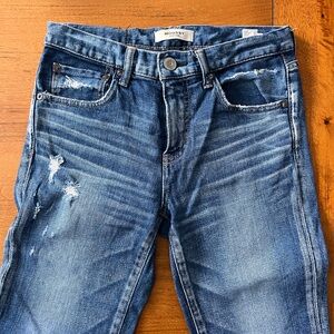 Moussy distressed jeans size 25